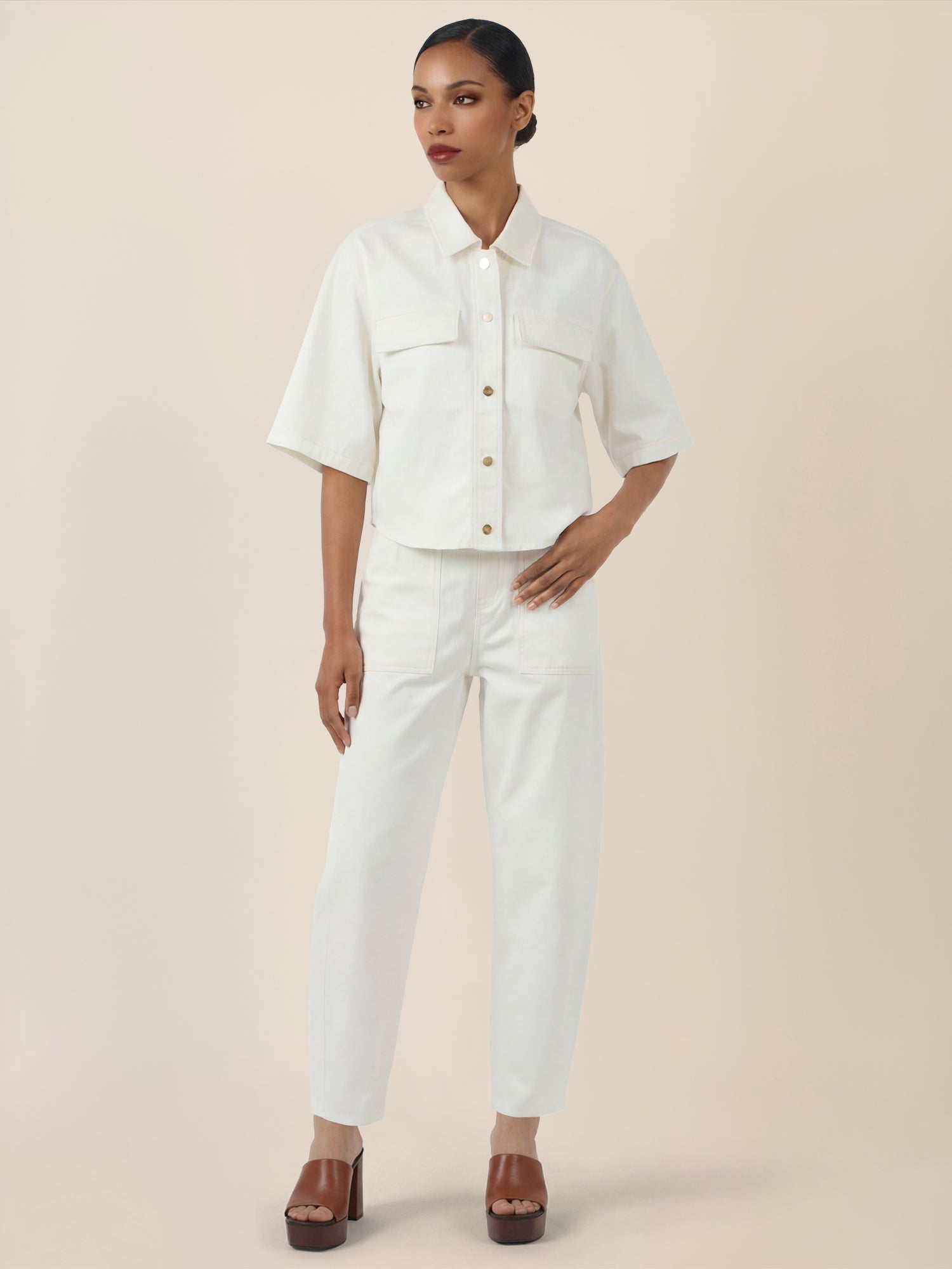 APART Kurzarm-Jeansjacke mit Druckknöpfen | creme