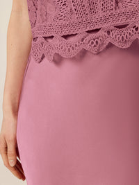 APART Ausgestellter Midirock in fließender Satin-Qualität | rosé