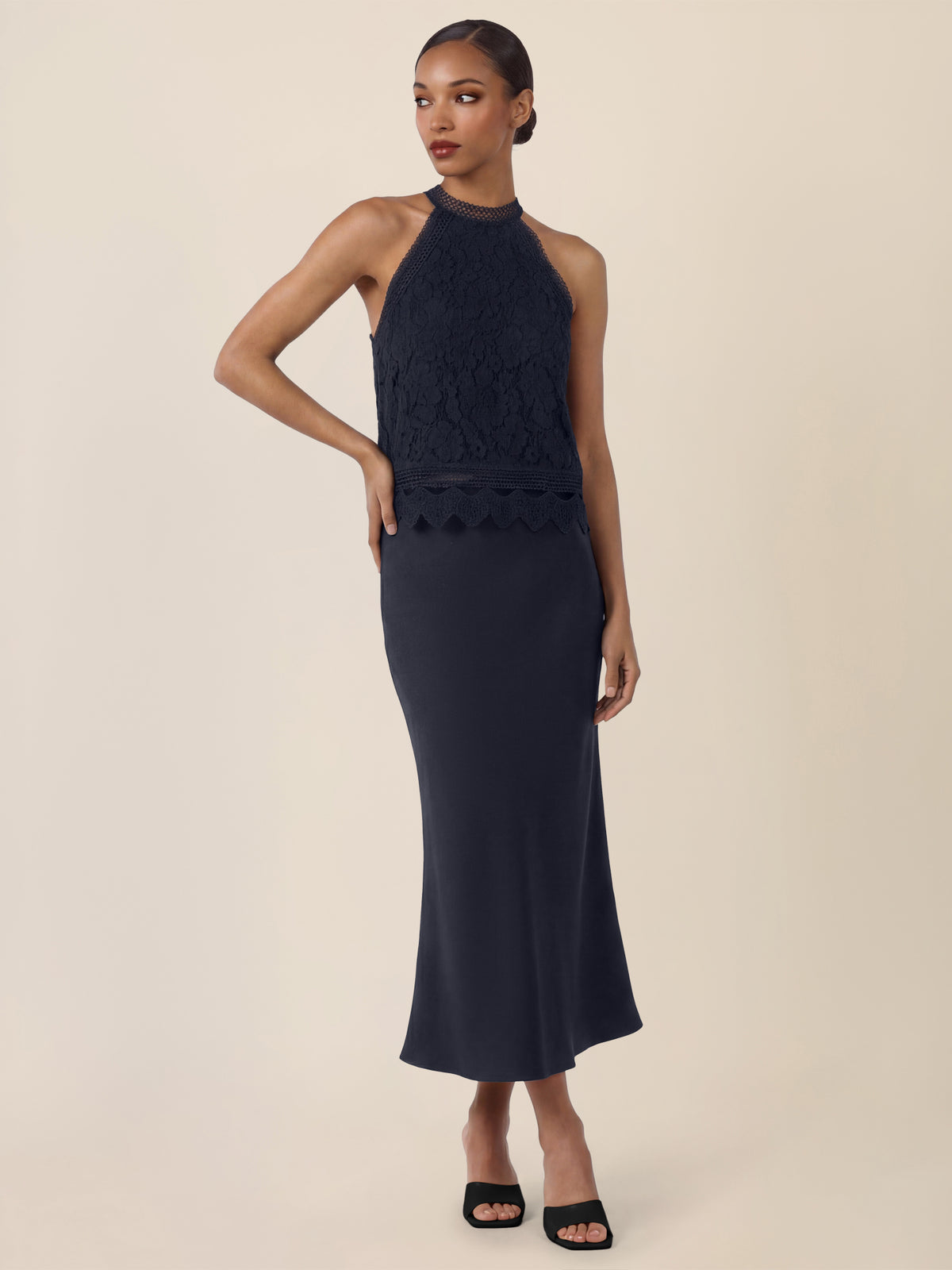 APART Ausgestellter Midirock in fließender Satin-Qualität | nachtblau