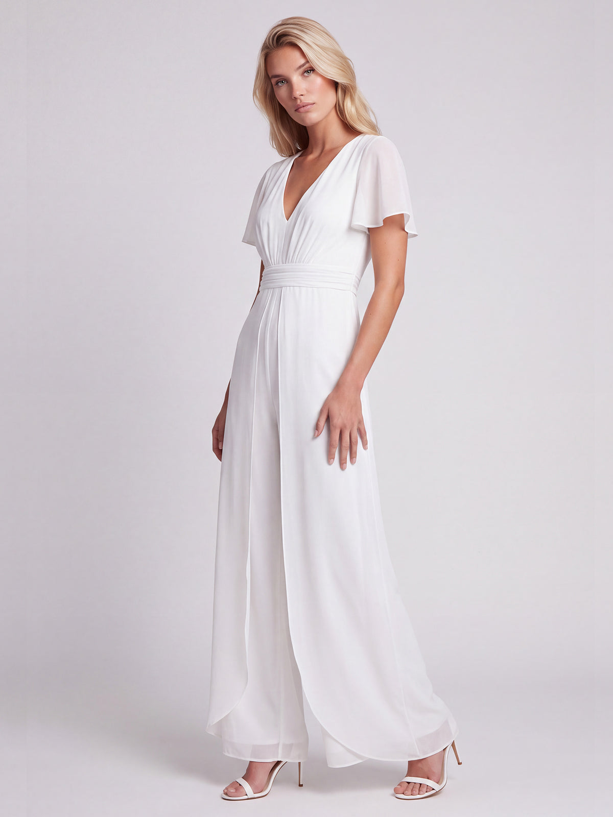 APART Eleganter Chiffonoverall mit fließendem Beinverlauf | creme