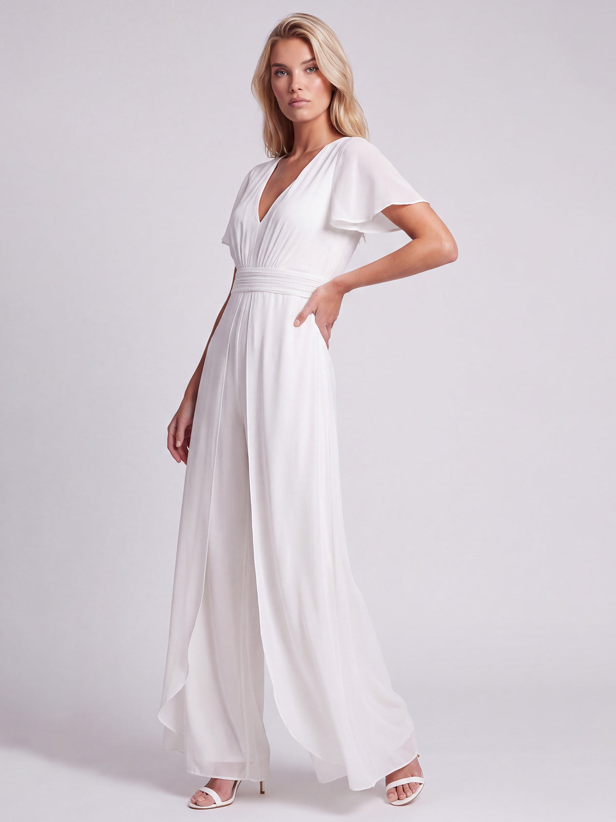 APART Eleganter Chiffonoverall mit fließendem Beinverlauf | creme