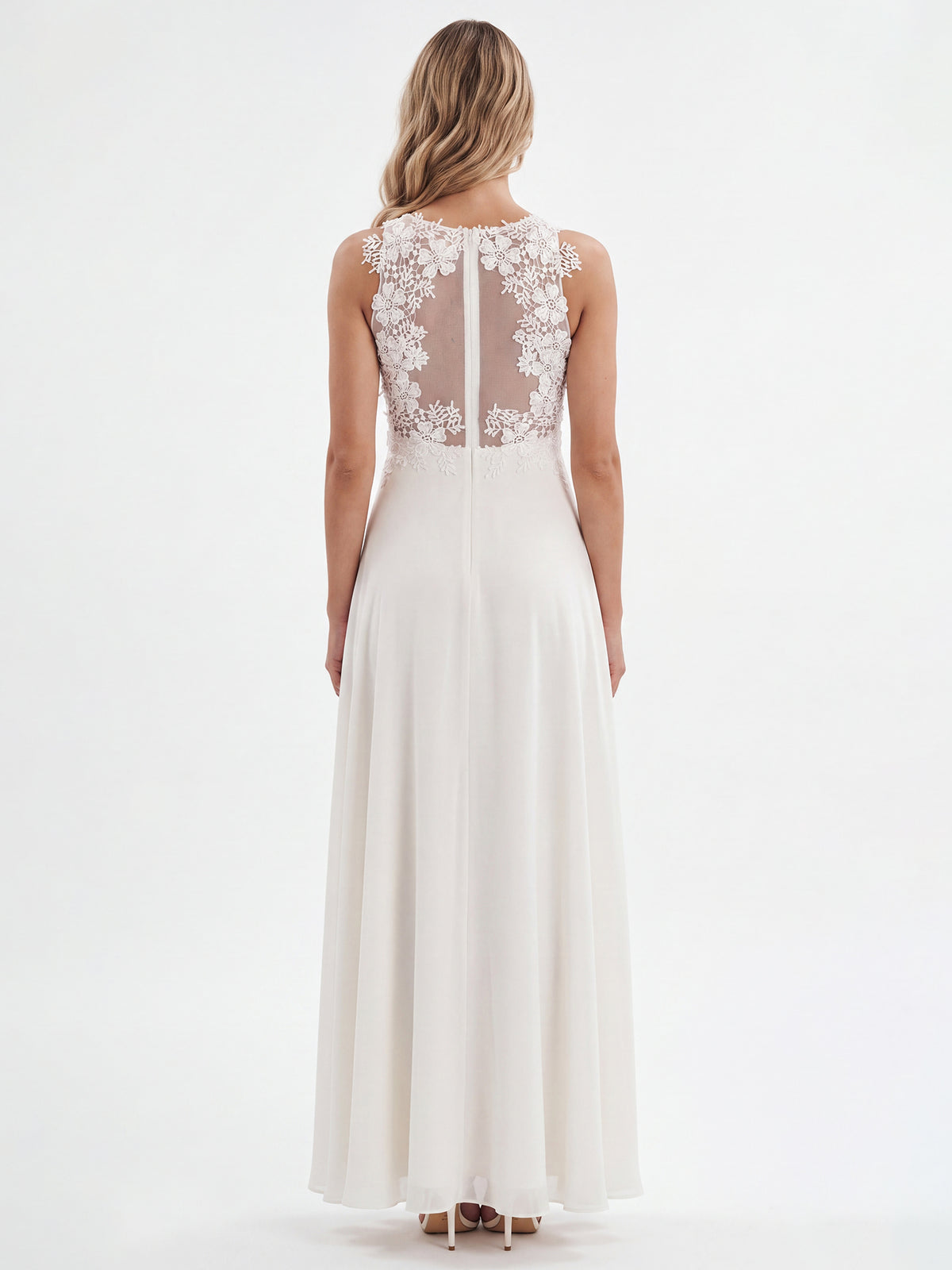 APART Abendkleid mit floraler Spitze und fließendem Rock | creme