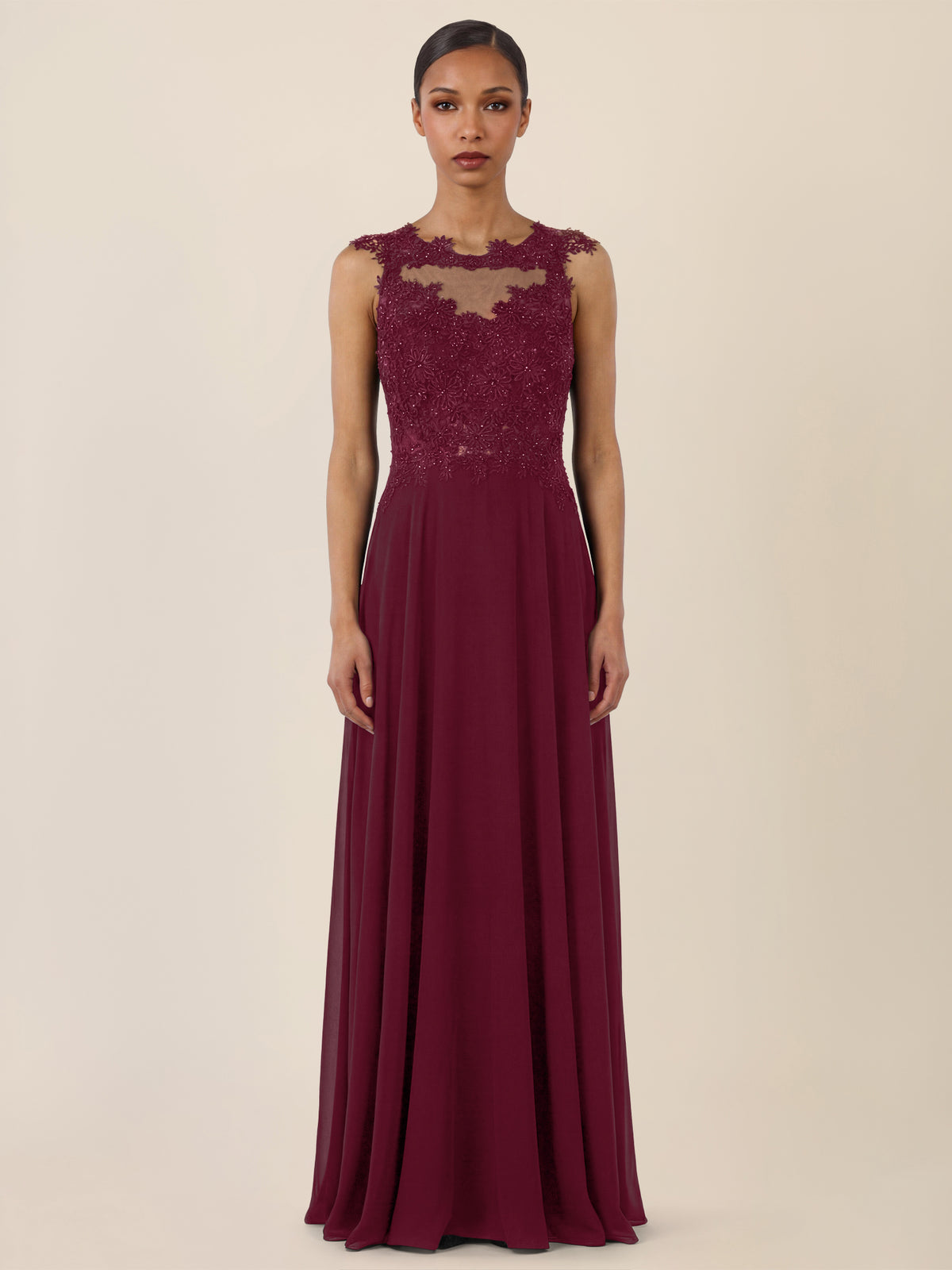 APART Abendkleid mit floraler Spitze und fließendem Rock | weinrot