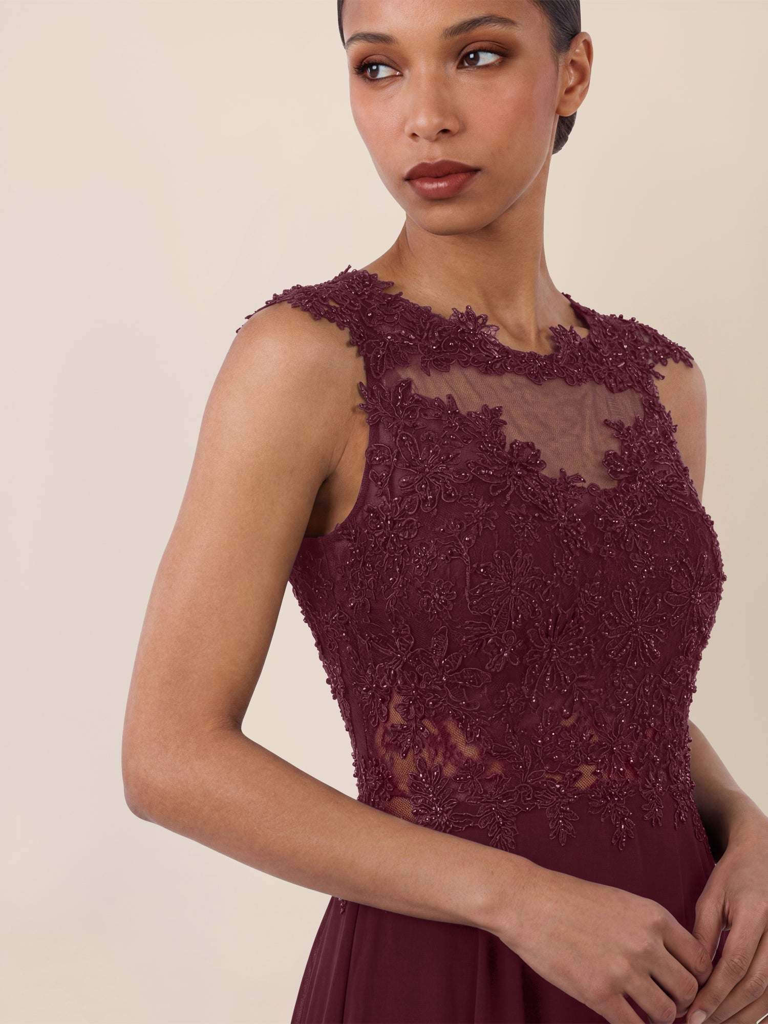 APART Abendkleid mit floraler Spitze und fließendem Rock | weinrot