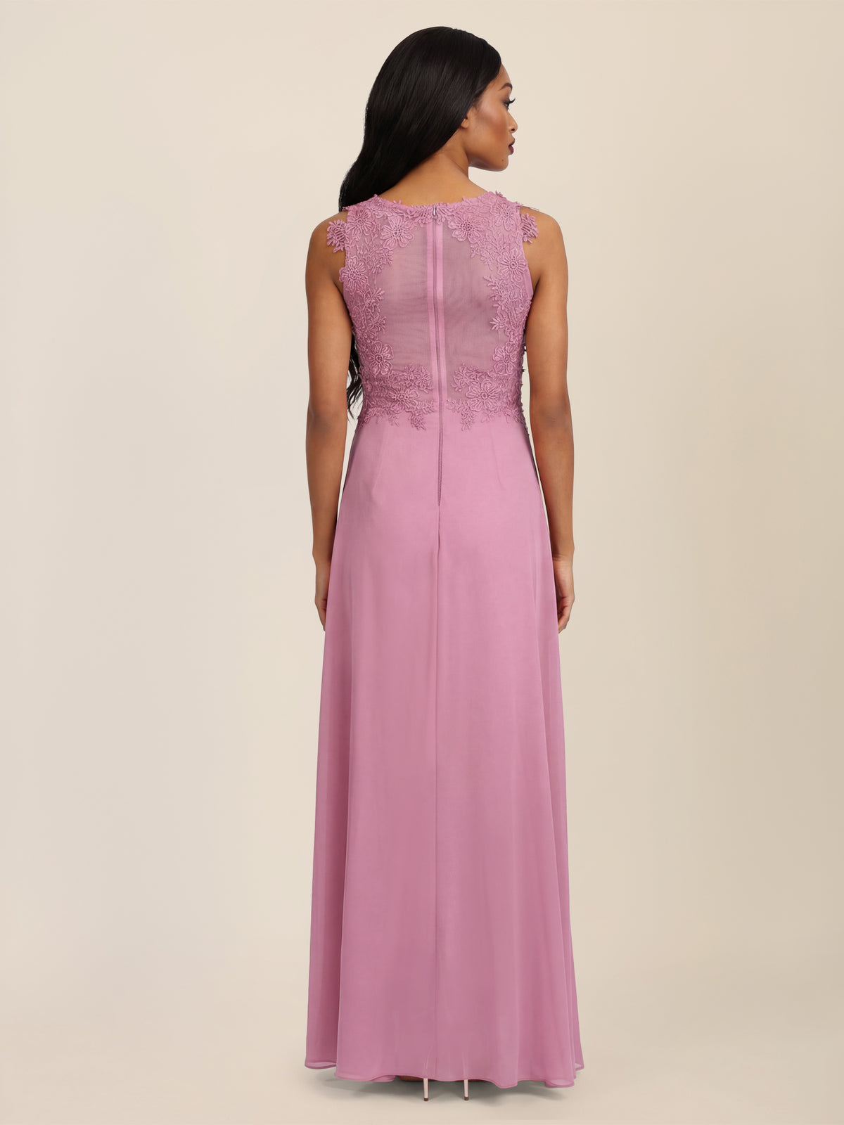 APART Abendkleid mit floraler Spitze und fließendem Rock | rosé