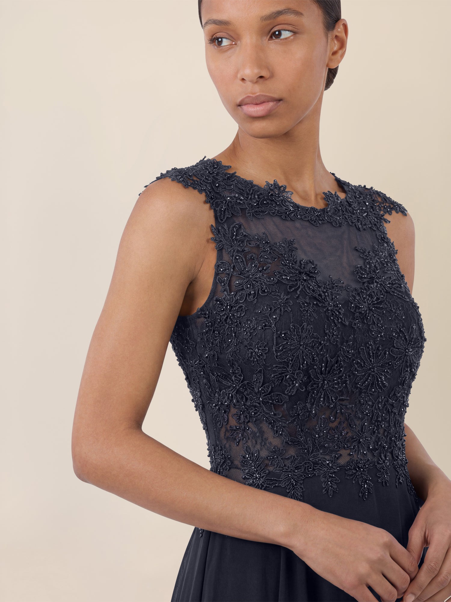 APART Abendkleid mit floraler Spitze und fließendem Rock | nachtblau