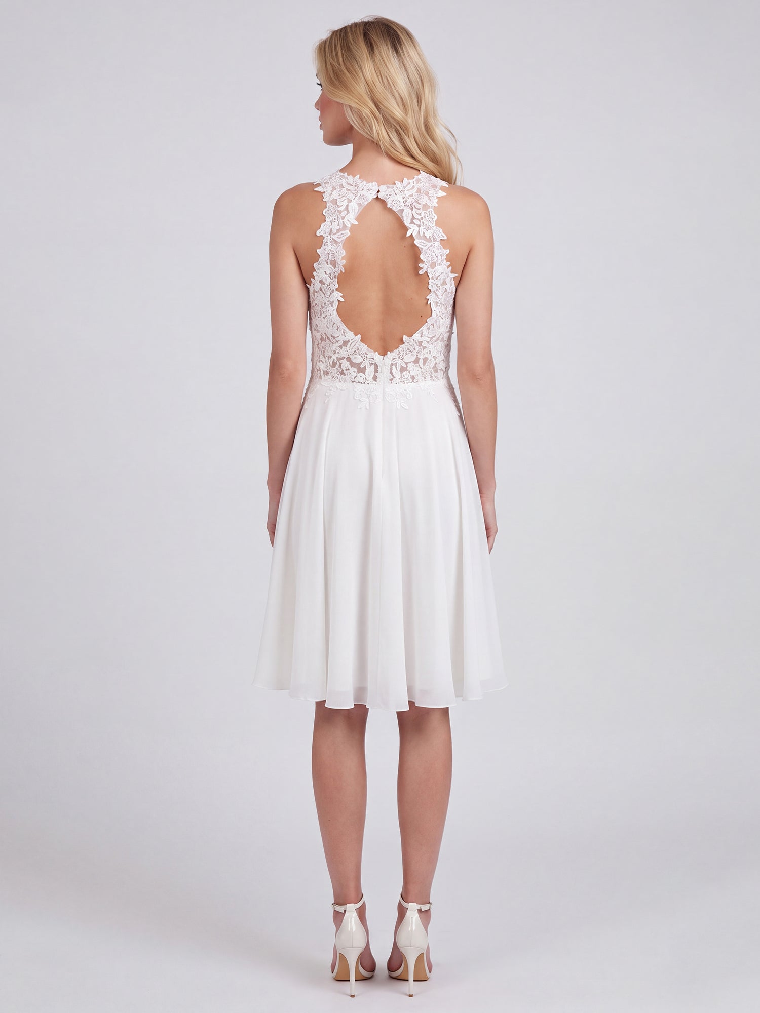 APART Kleid mit floraler Spitzenpracht | creme