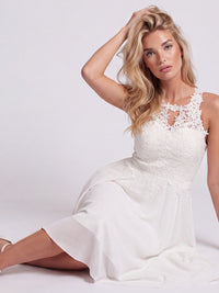 APART Kleid mit floraler Spitzenpracht | creme