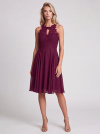 APART Kleid mit floraler Spitzenpracht | weinrot
