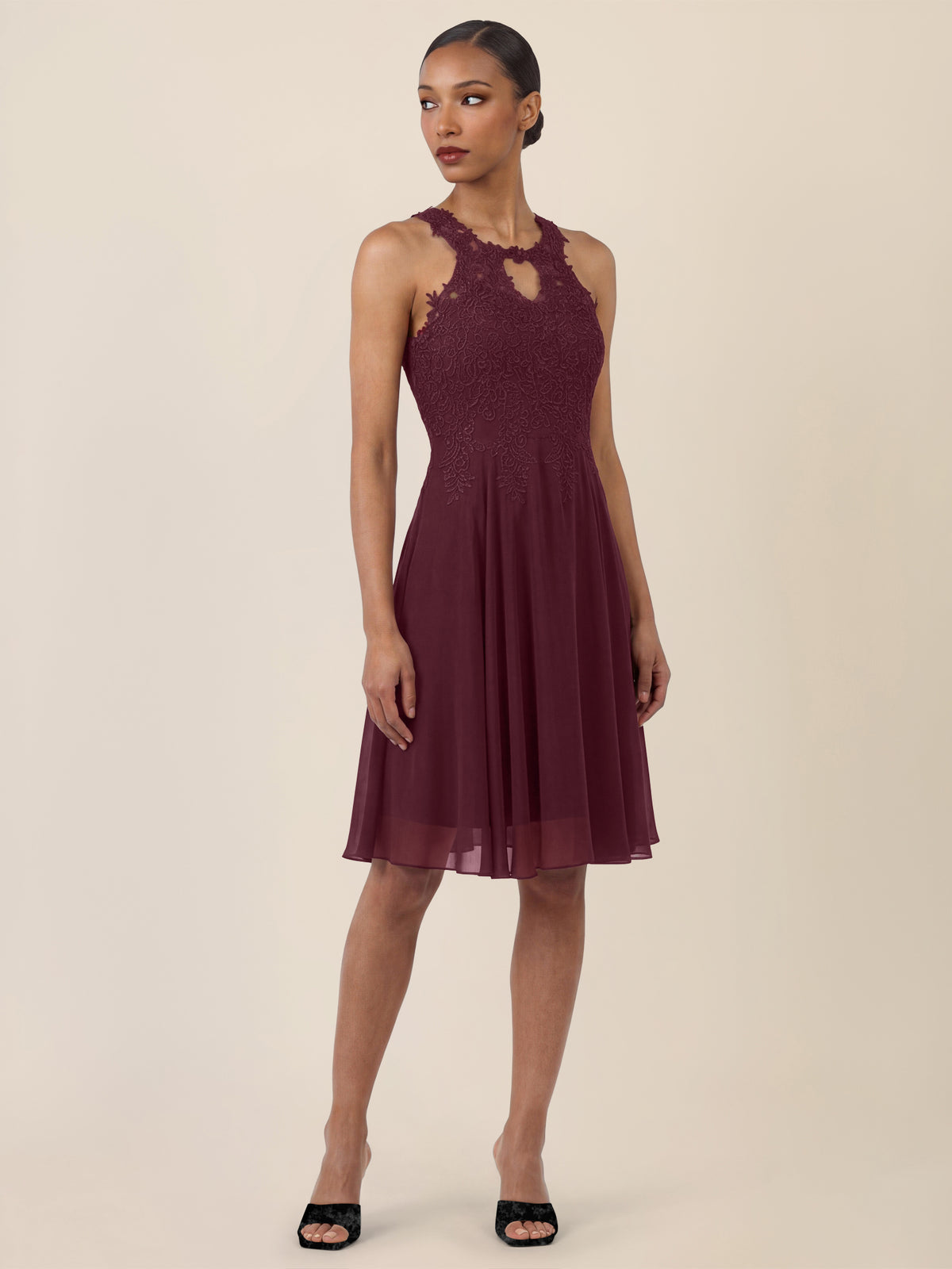 APART Kleid mit floraler Spitzenpracht | weinrot