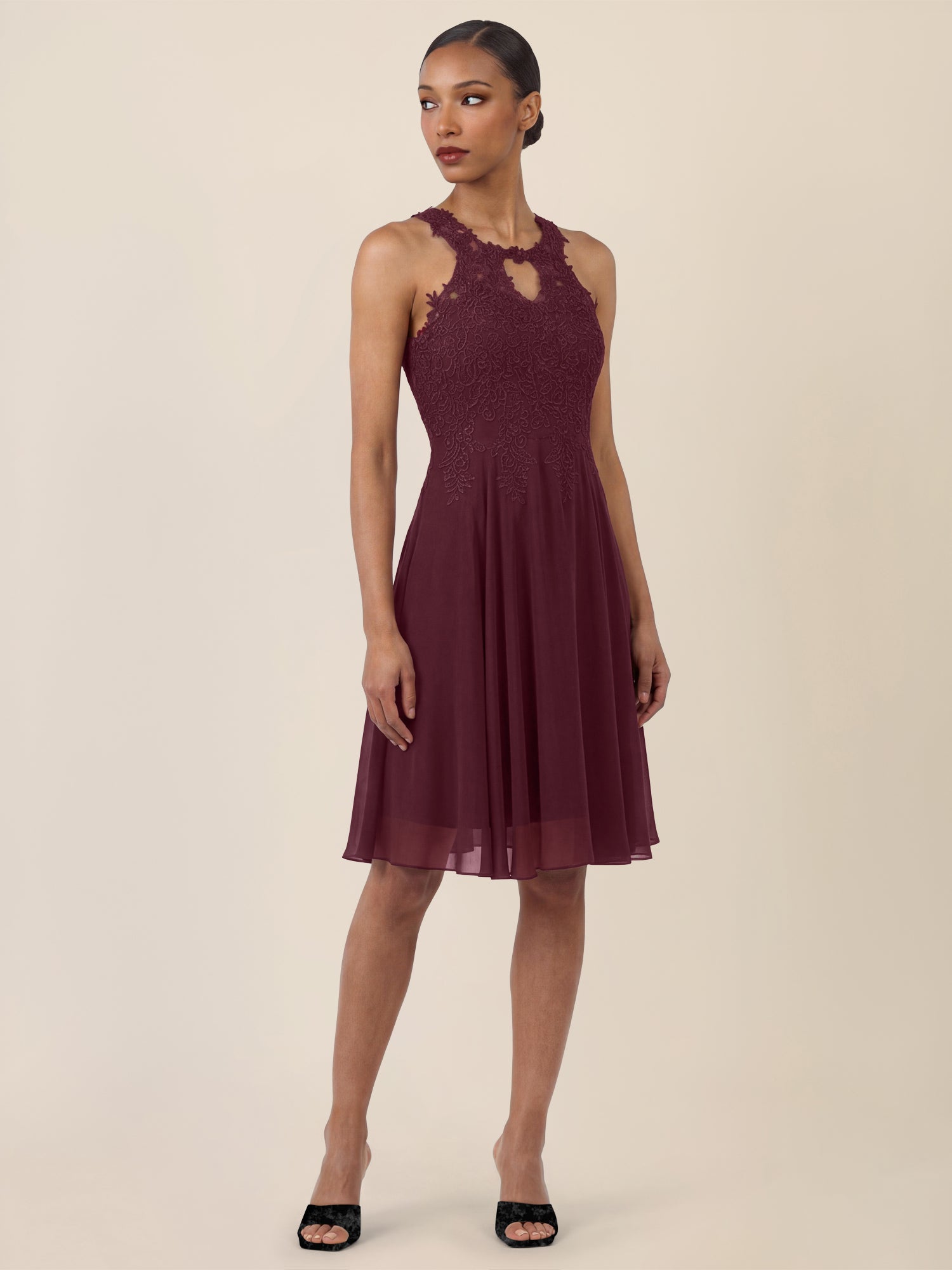 APART Kleid mit floraler Spitzenpracht | weinrot