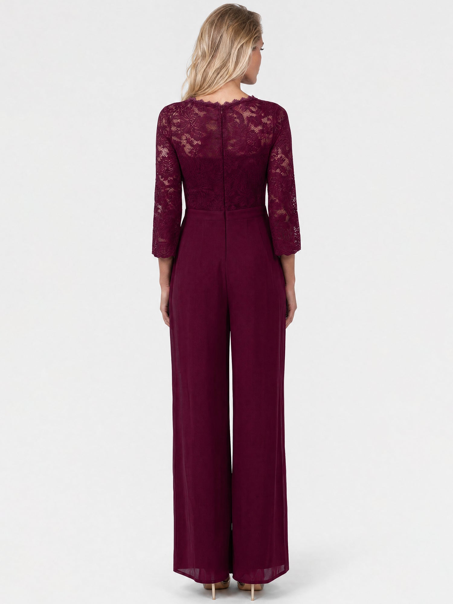 APART Overall aus elastischer Spitze und Chiffon | weinrot