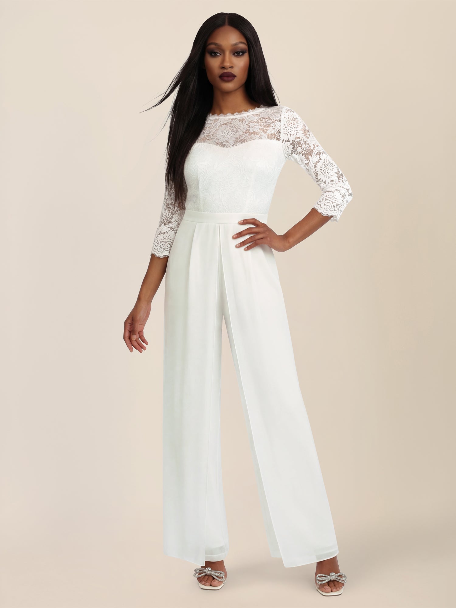 APART Overall aus elastischer Spitze und Chiffon | cream