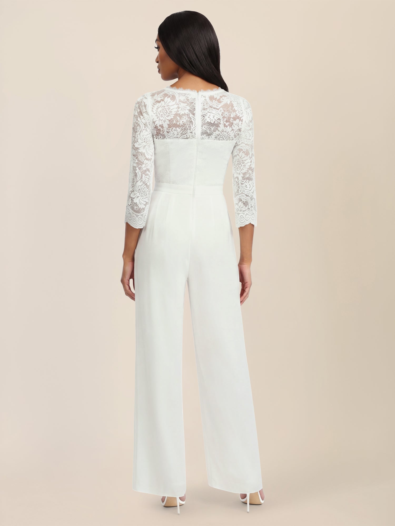 APART Overall aus elastischer Spitze und Chiffon | cream