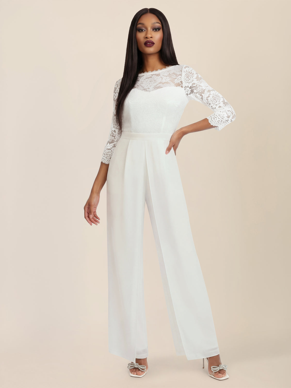 APART Overall aus elastischer Spitze und Chiffon | cream