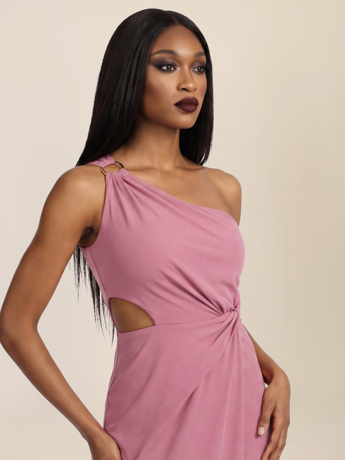 APART Asymmetrischer Abendoverall mit Drapierung | rosé