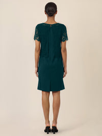 APART Spitzenkleid mit eleganter Doppellage | emerald