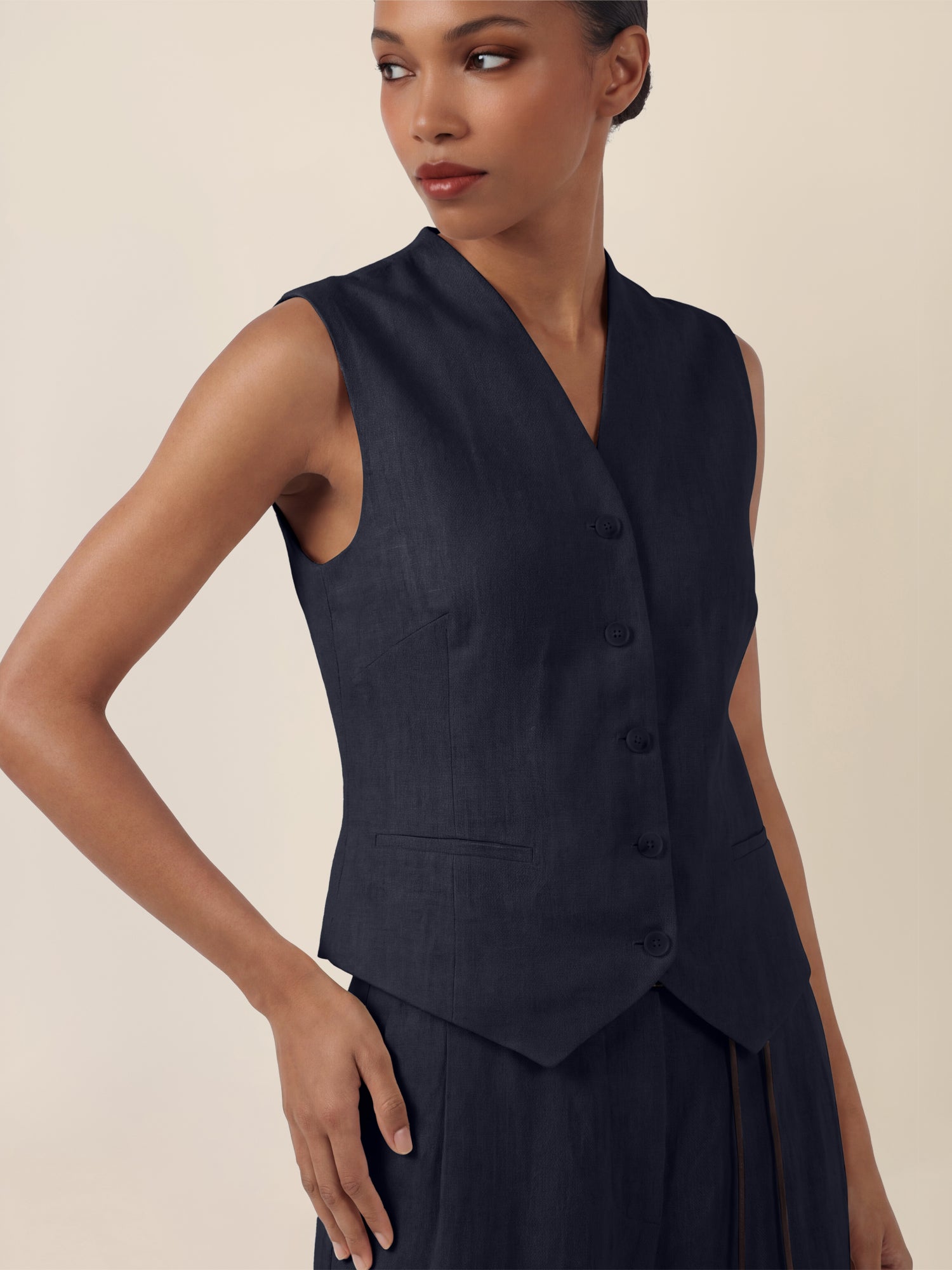 APART Leinen-Weste mit Stehkragen und Zierknöpfen | nachtblau