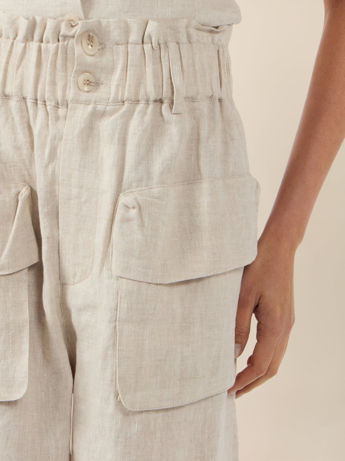 APART Weite Shorts mit Paperbag-Bund und Cargotaschen | beige-meliert