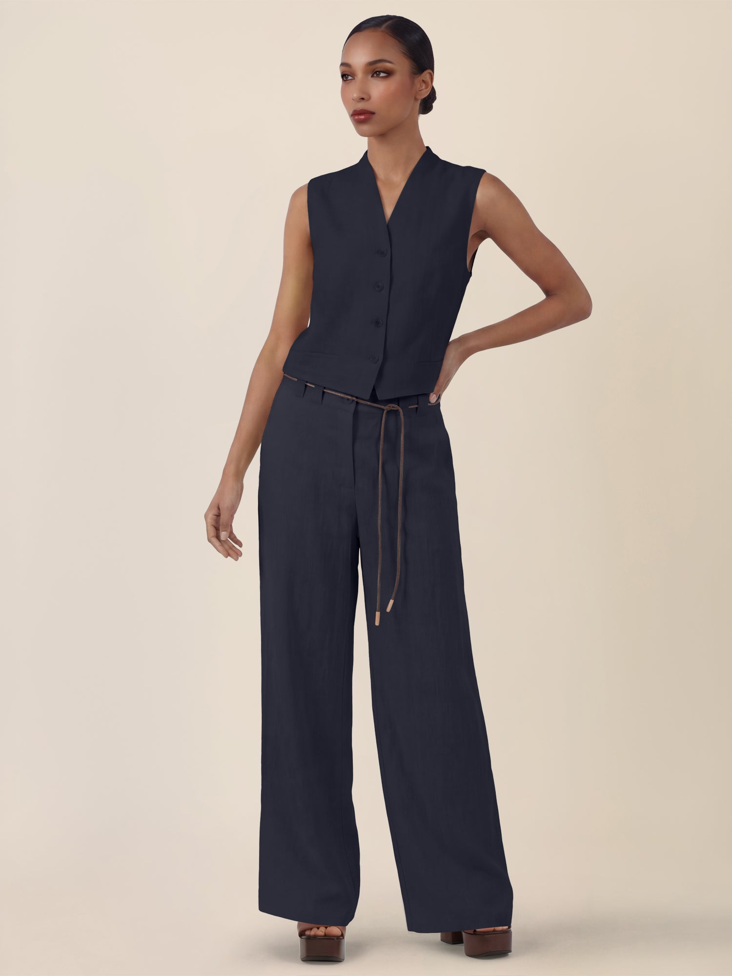 APART Weite Leinenhose mit Gürtel-Detail | nachtblau