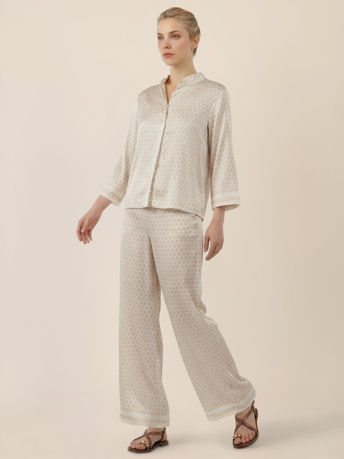 APART Satinhose mit Punktedesign und Kontrastsaum | creme-multicolor