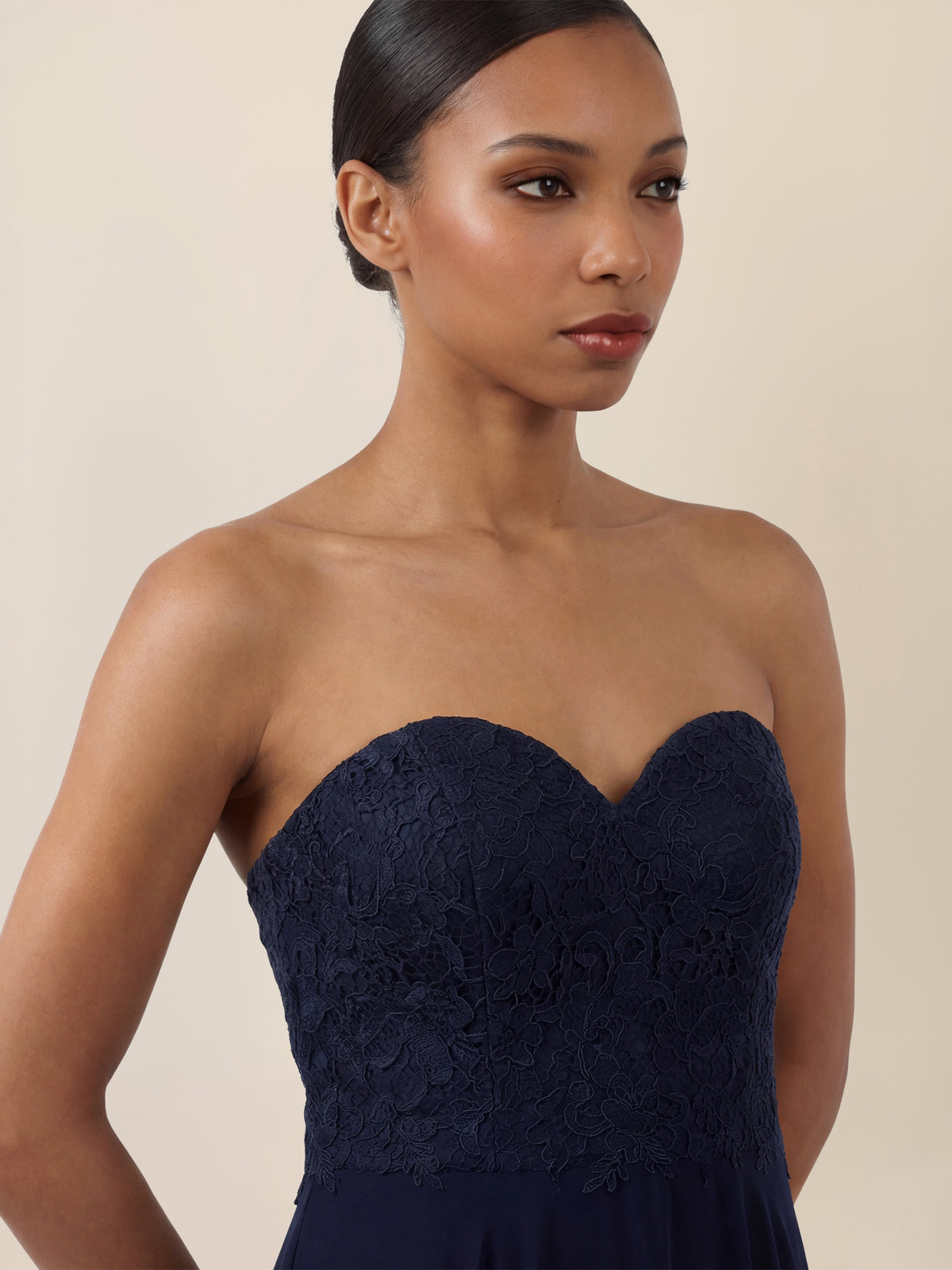 APART Elegantes Abendkleid mit Spitzenmieder | nachtblau