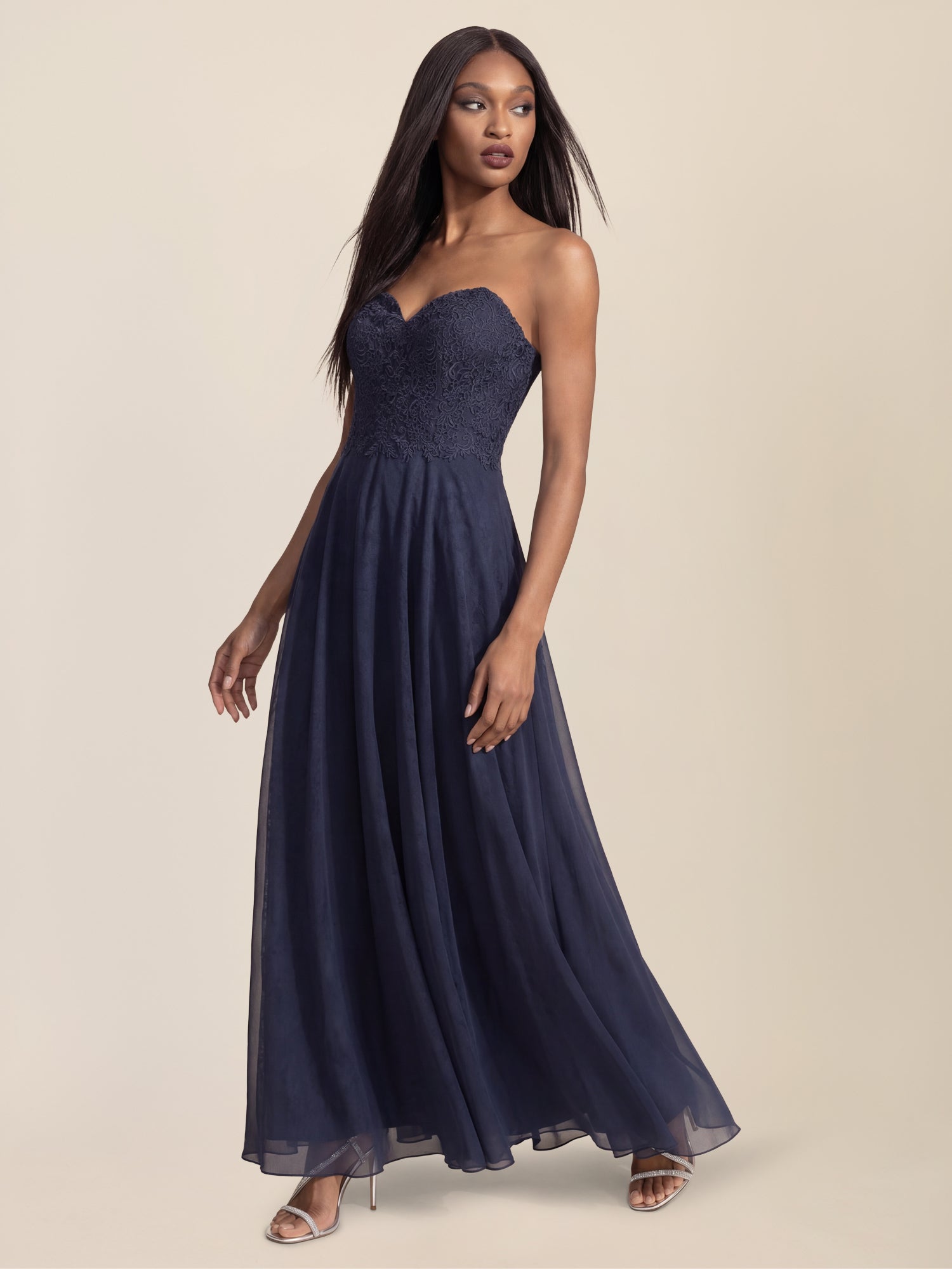 APART Elegantes Abendkleid mit Spitzenmieder | nachtblau
