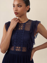 APART Maxikleid mit Spitze, Rüschen und plissiertem Dégradé-Rock | nachtblau-multicolor