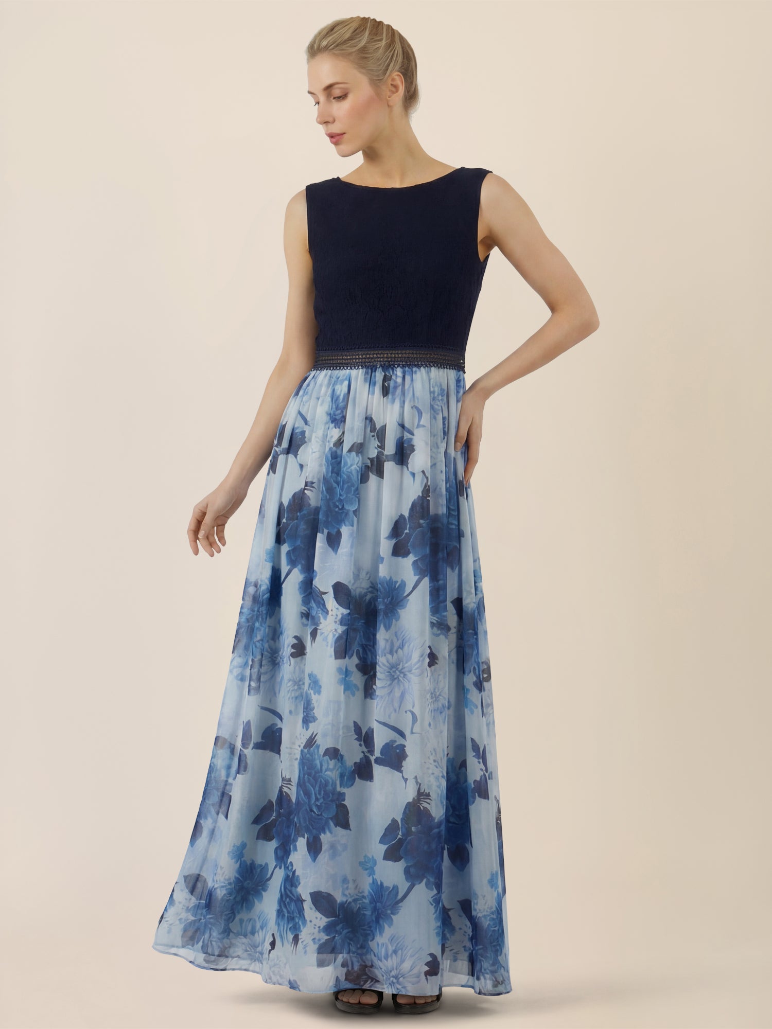 APART Maxikleid mit Spitzentop und Blumendesign | nachtblau-multicolor
