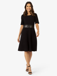 APART Kleid aus winterlichem Jersey in Waffeloptik | schwarz