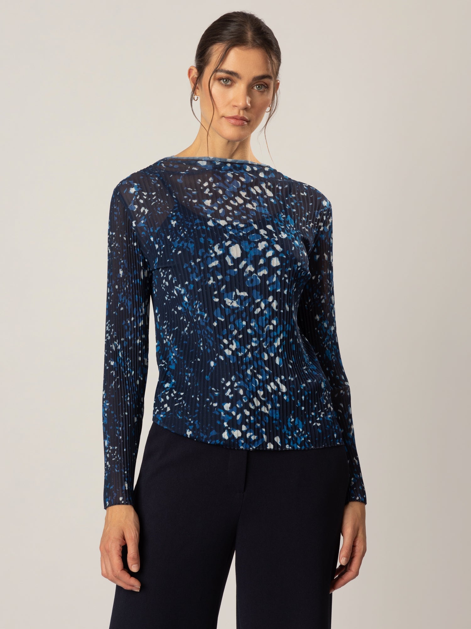 APART Plissee-Meshshirt mit Allover-Druck | nachtblau-multicolor