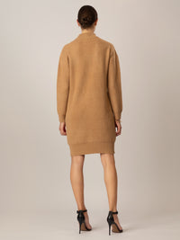 APART Oversized Strickkleid in Halbpatent gestrickt, aus einer soften Viskose- Mischung mi | cognac