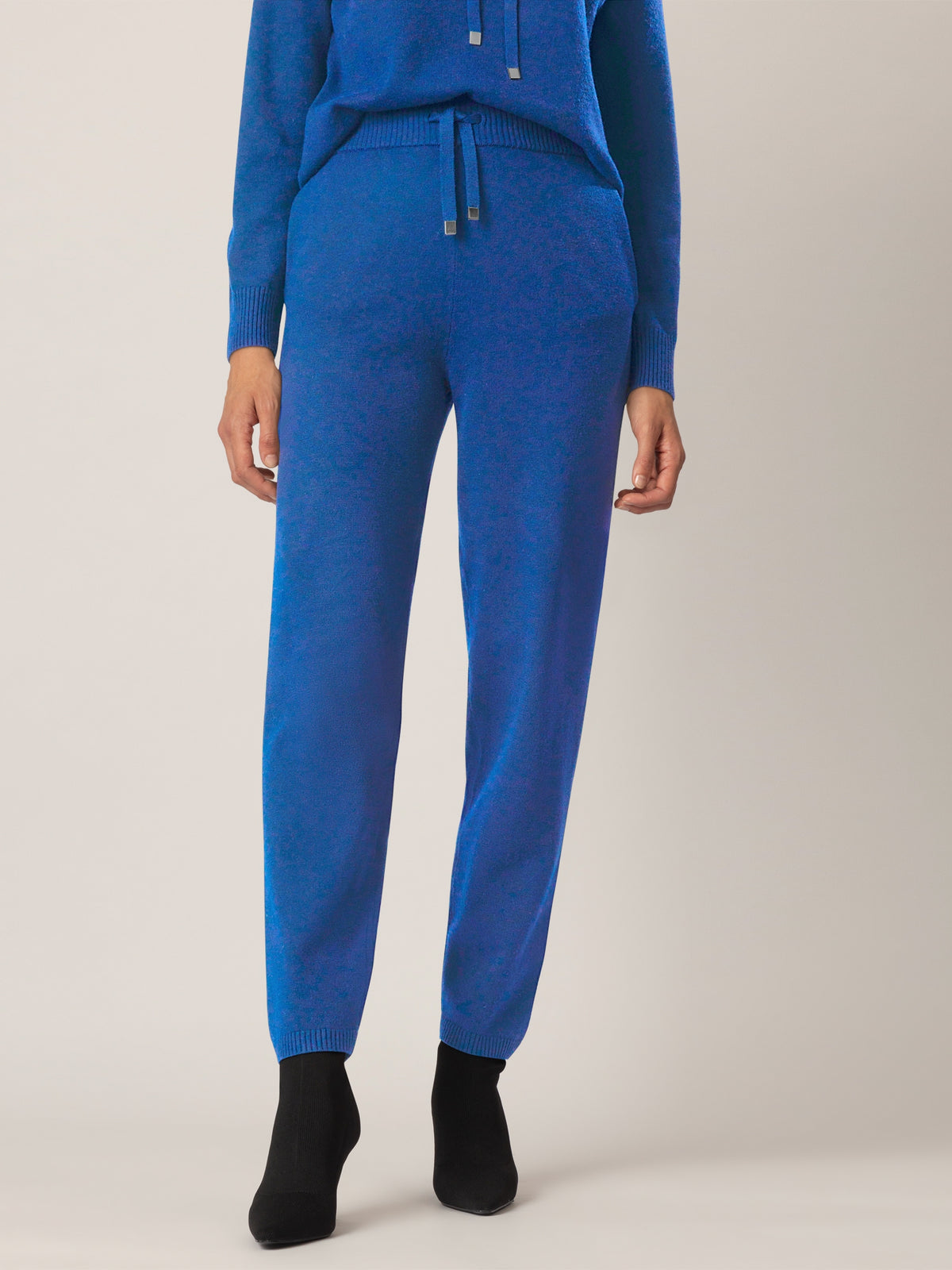APART Strick-Jogpants aus einer soften Viskose- Mischung mit Kaschmir | royalblau