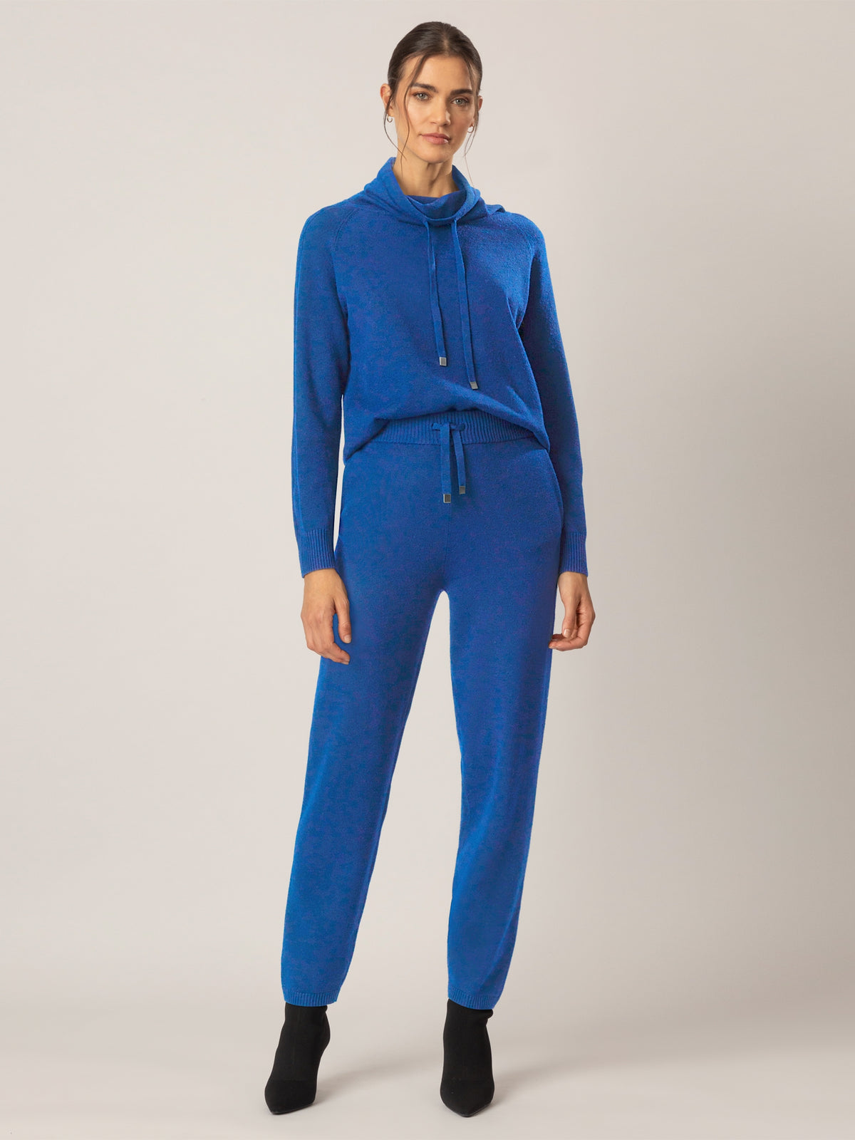 APART Strick-Jogpants aus einer soften Viskose- Mischung mit Kaschmir | royalblau