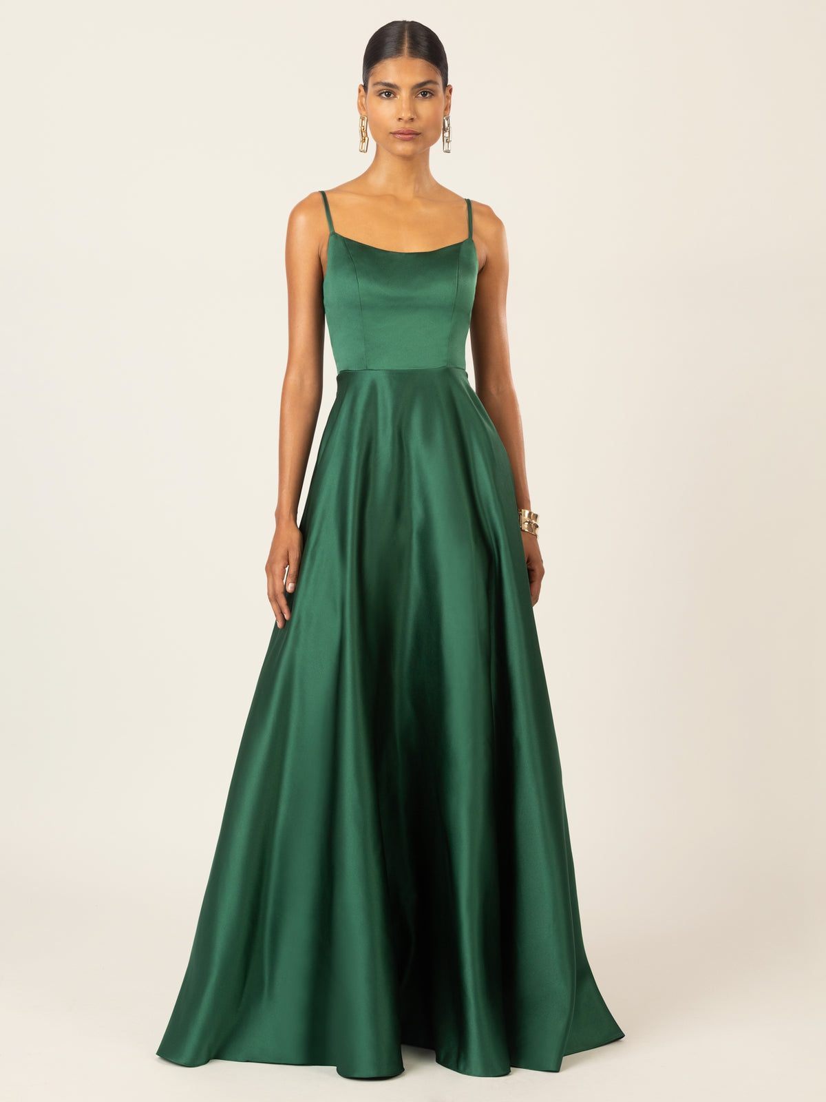 APART Langes Satin Kleid mit verstellbaren Spaghettiträgern | dunkelgrün