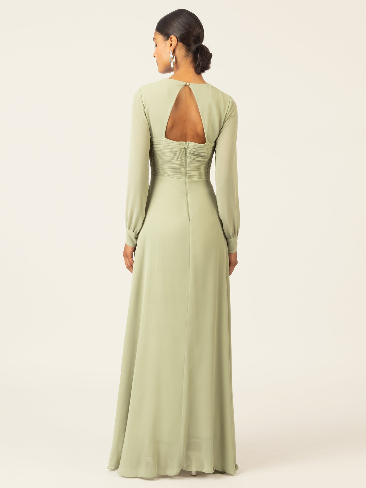 APART Langes Chiffon Kleid mit Plisseefalten | olive