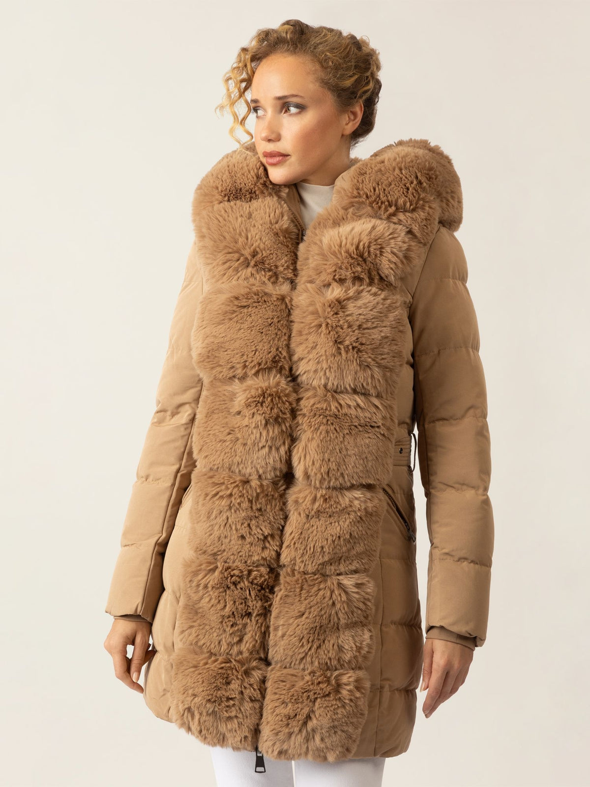 APART Winterjacke mit Reißverschluss für praktischen Schutz an kalten Tagen | camel