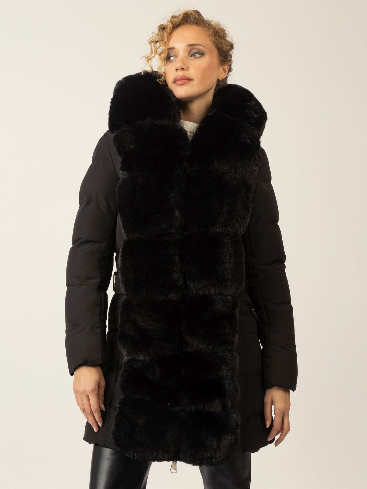 APART Winterjacke mit Reißverschluss für praktischen Schutz an kalten Tagen | schwarz