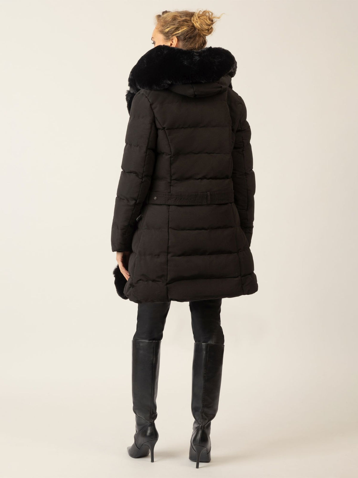 APART Winterjacke mit Reißverschluss für praktischen Schutz an kalten Tagen | schwarz