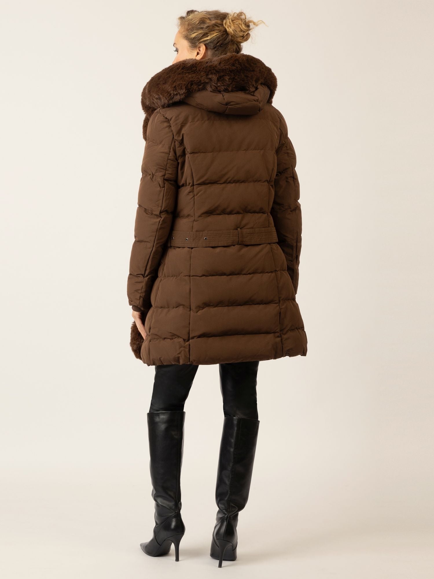 APART Winterjacke mit Reißverschluss für praktischen Schutz an kalten Tagen | braun