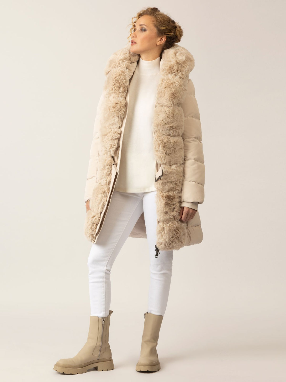 APART Winterjacke mit Reißverschluss für praktischen Schutz an kalten Tagen | beige
