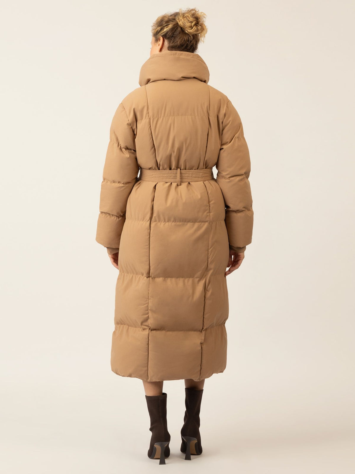 APART Winterjacke mit Reißverschluss für stilvollen Schutz an kühlen Tagen | camel