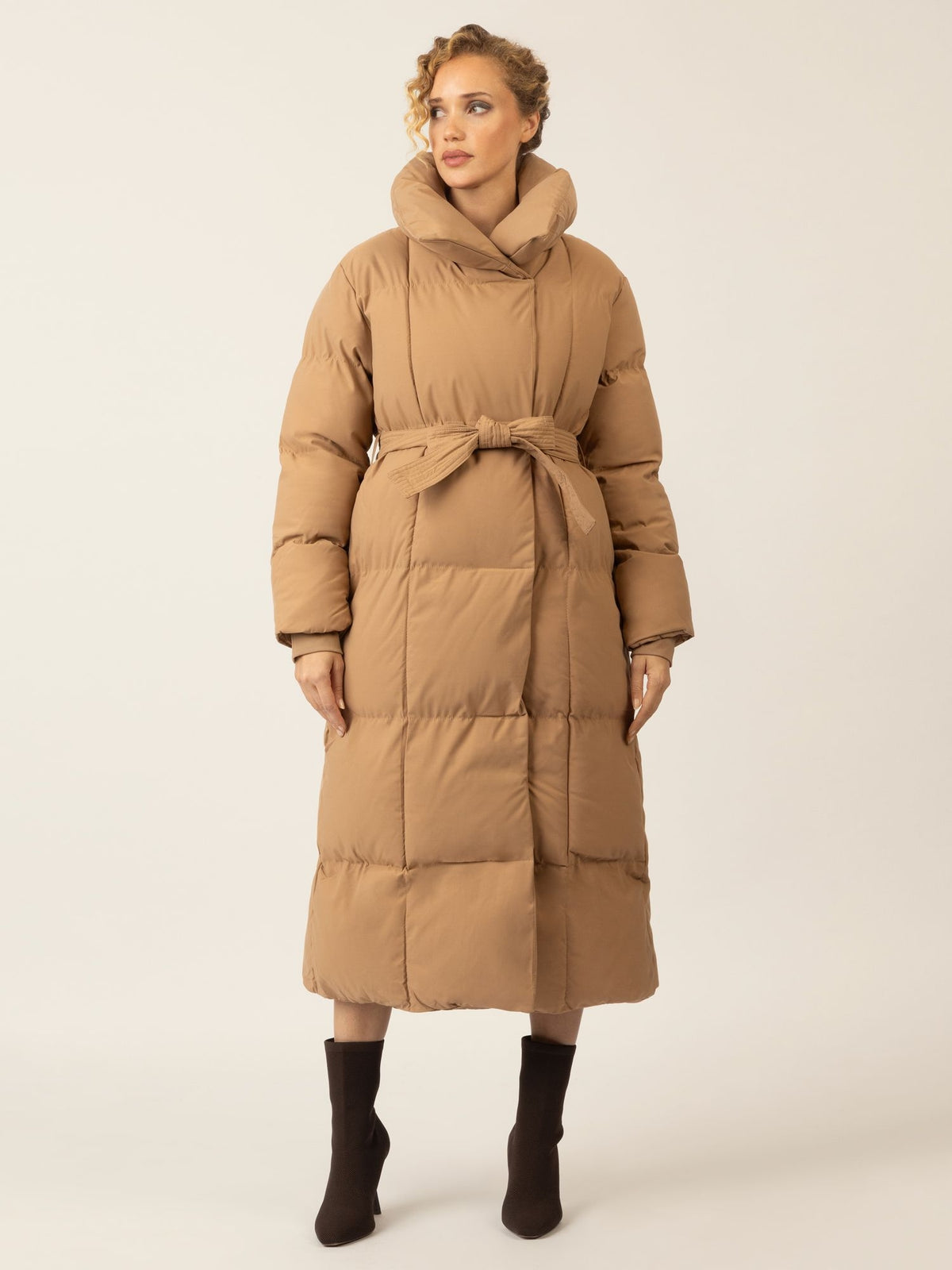 APART Winterjacke mit Reißverschluss für stilvollen Schutz an kühlen Tagen | camel