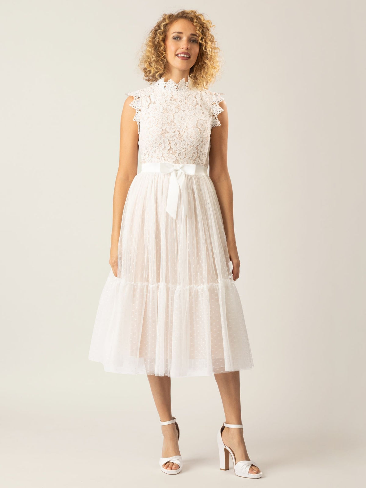APART Kurzes Kleid mit Reißverschluss für festliche Looks und Bequemlichkeit | weiß