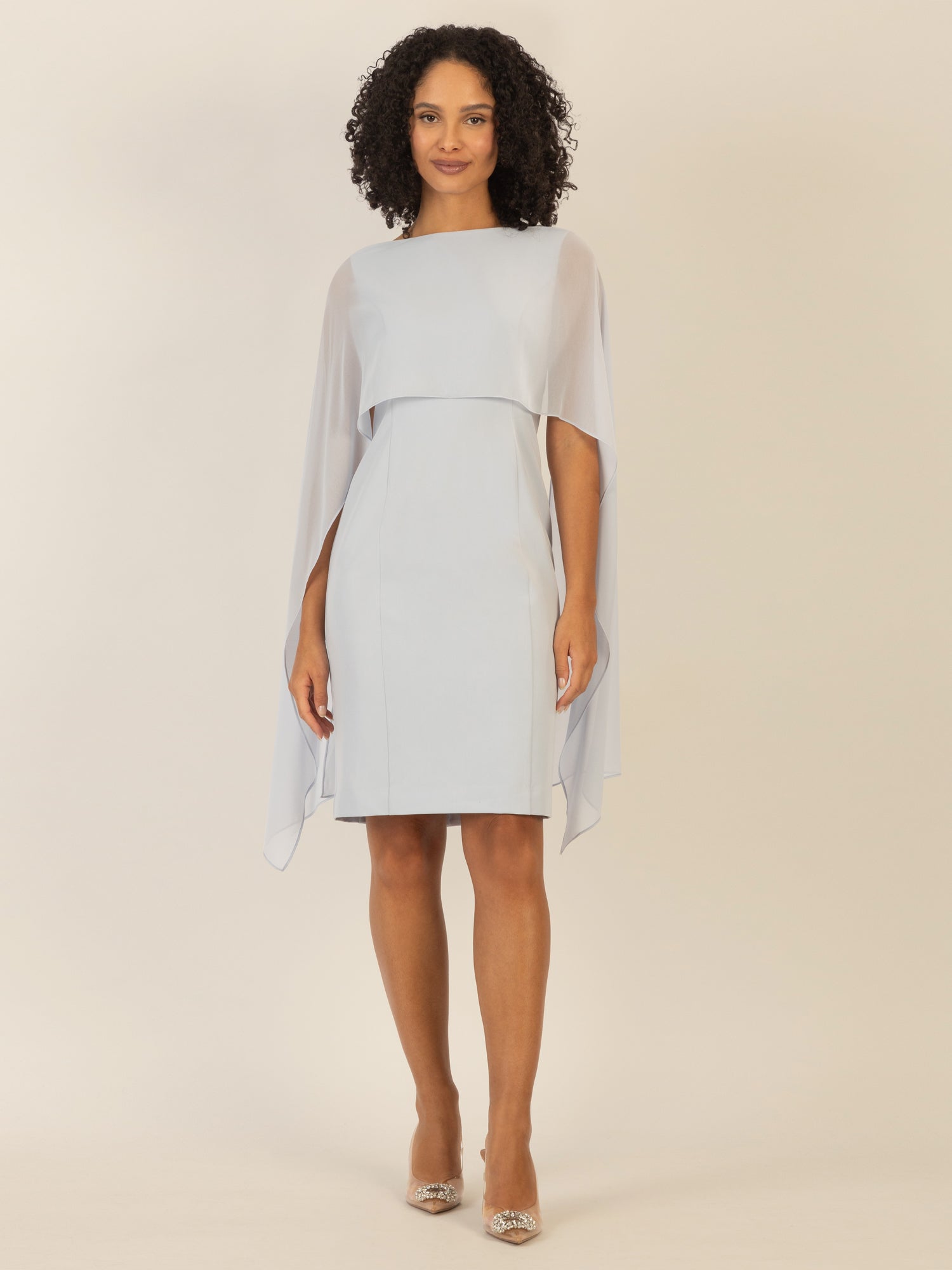 APART Kleid mit Chiffonstola aus einer leicht strukturierten Ware und angearbeitetem Cape | hellblau