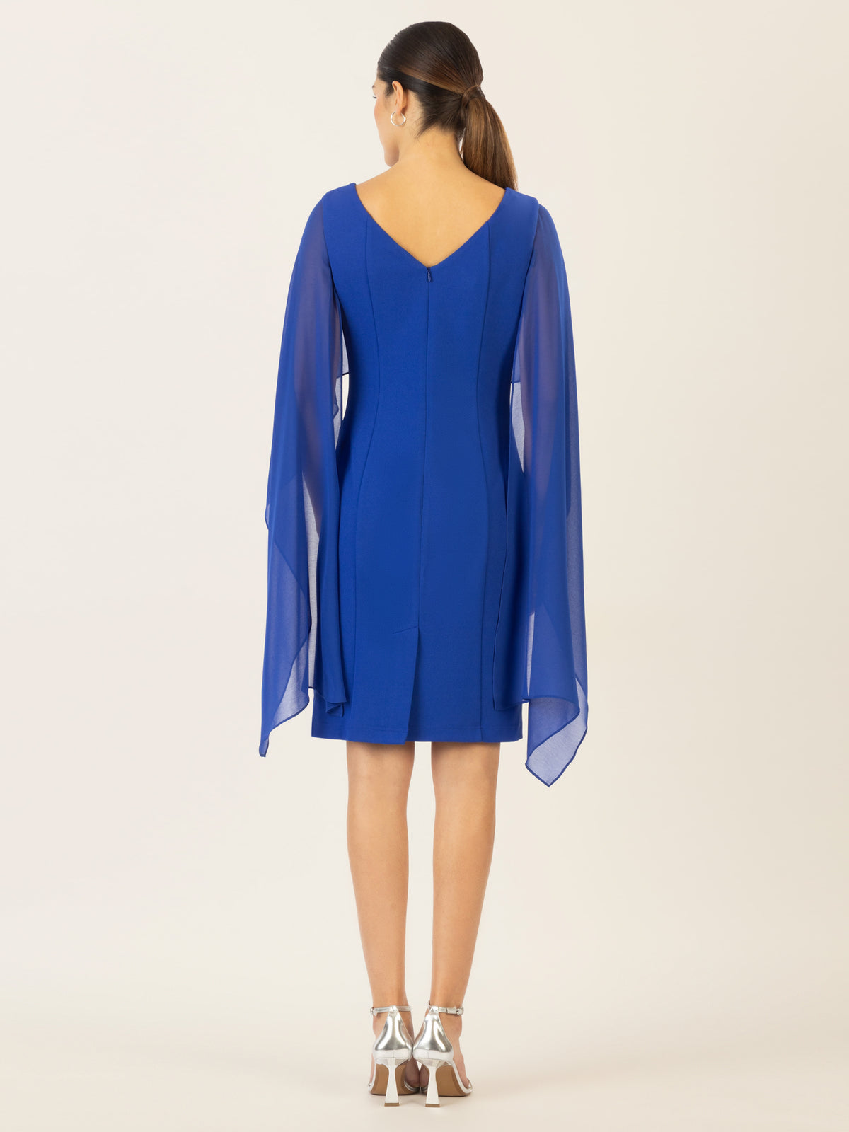 APART Kleid mit Chiffonstola aus einer leicht strukturierten Ware und angearbeitetem Cape | royalblau