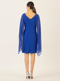 APART Kleid mit Chiffonstola aus einer leicht strukturierten Ware und angearbeitetem Cape | royalblau
