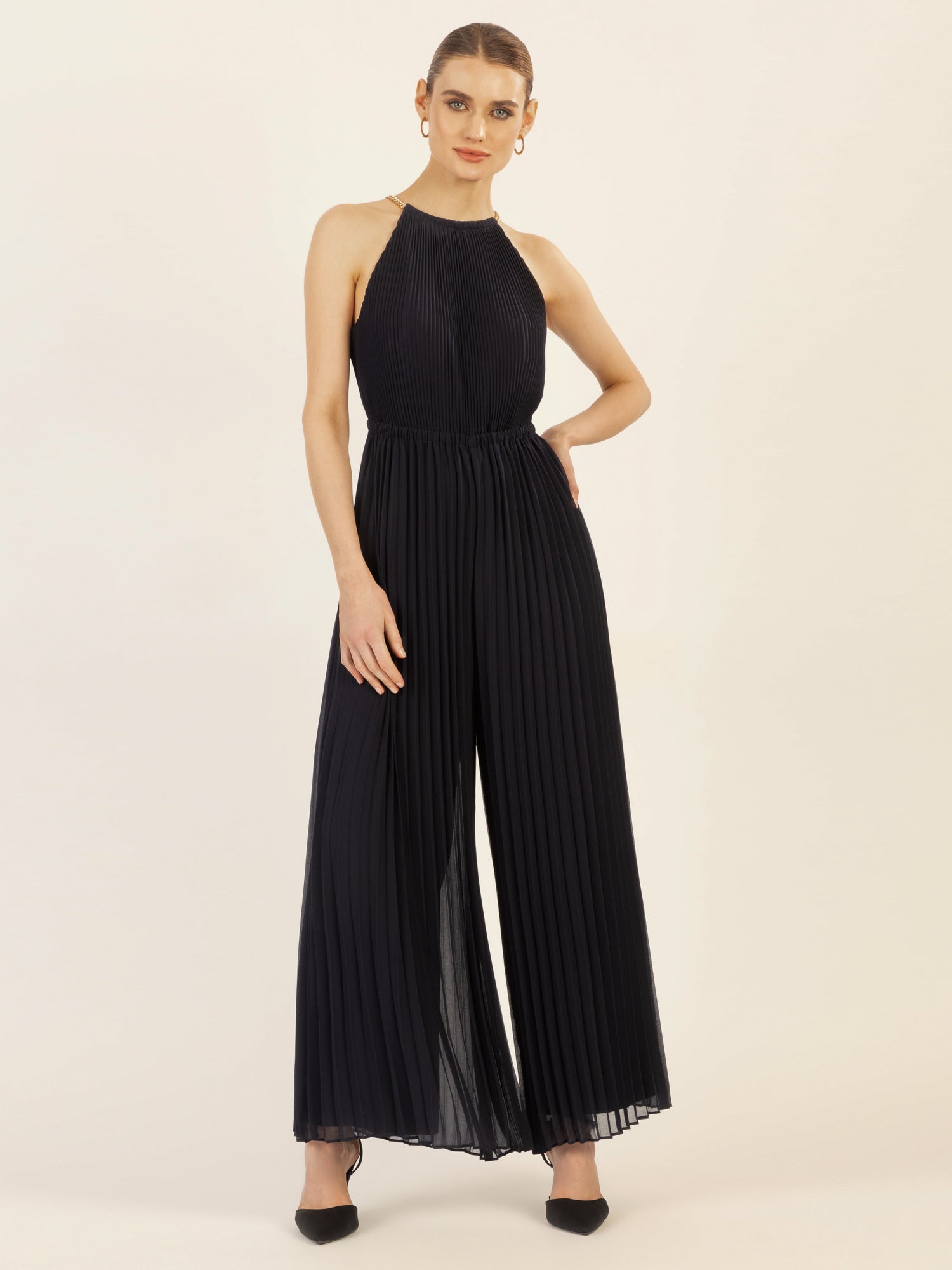 APART Plisseeoverall im Neckholder-Stil | nachtblau