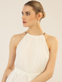 APART Plisseeoverall im Neckholder-Stil | creme