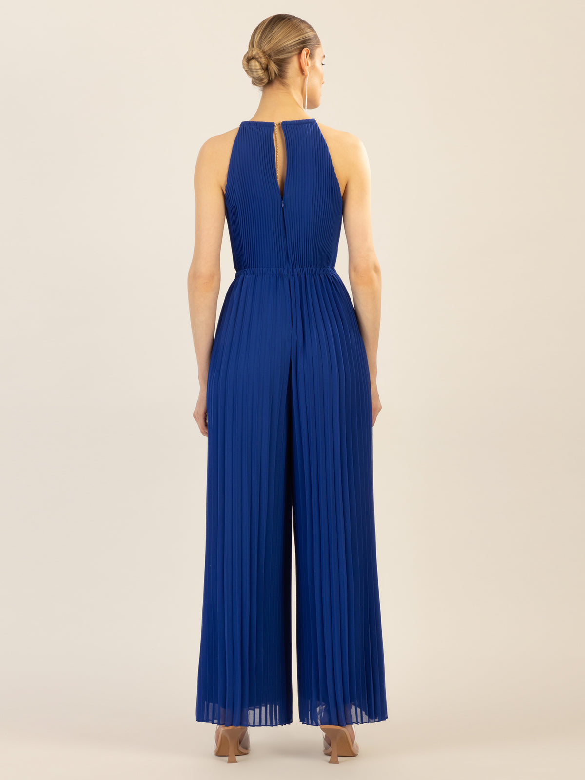 APART Plisseeoverall im Neckholder-Stil | royalblau